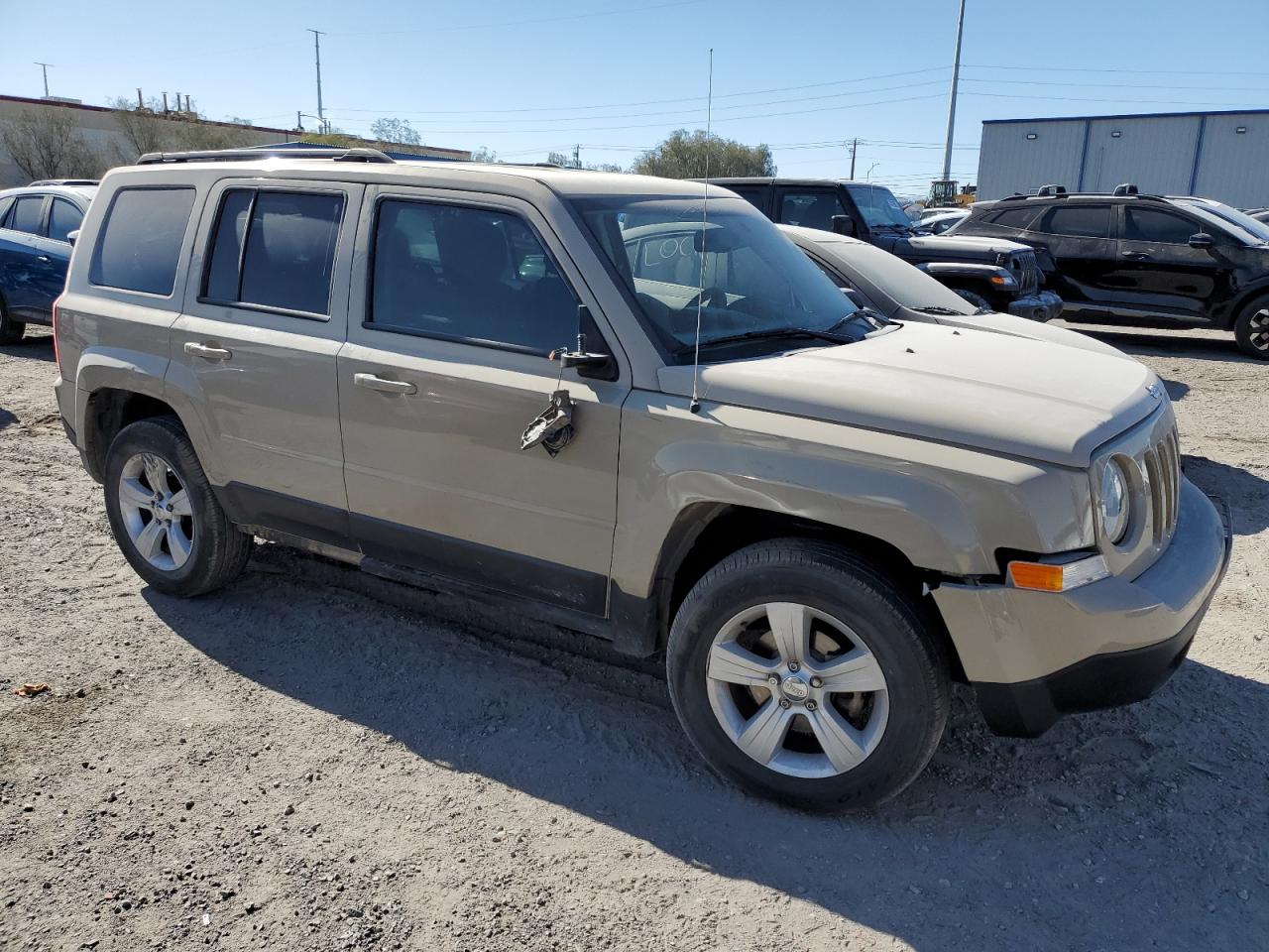 2017 Jeep Liberty (Patriot) - Image 4