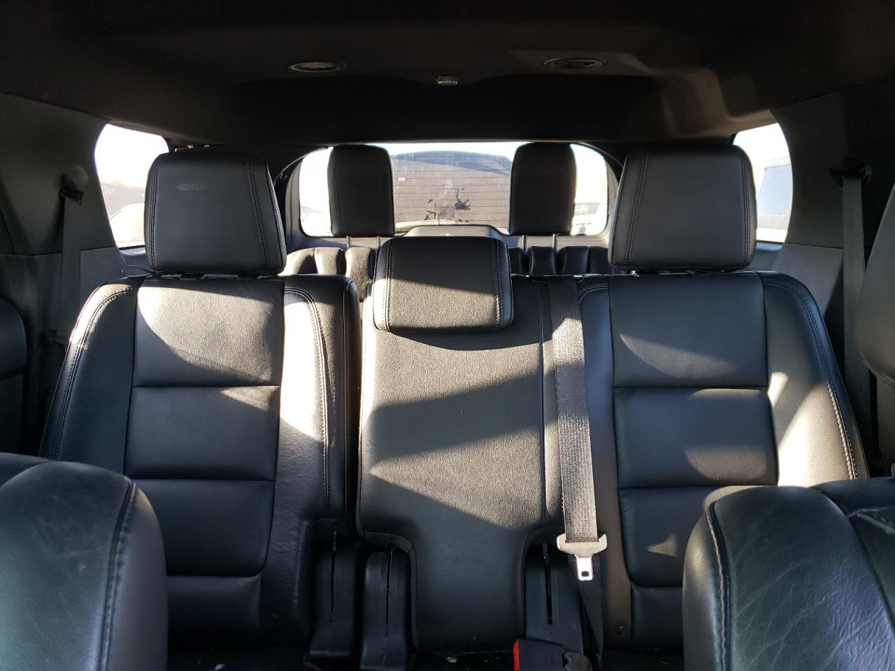 2014 Ford Explorer - Image 10