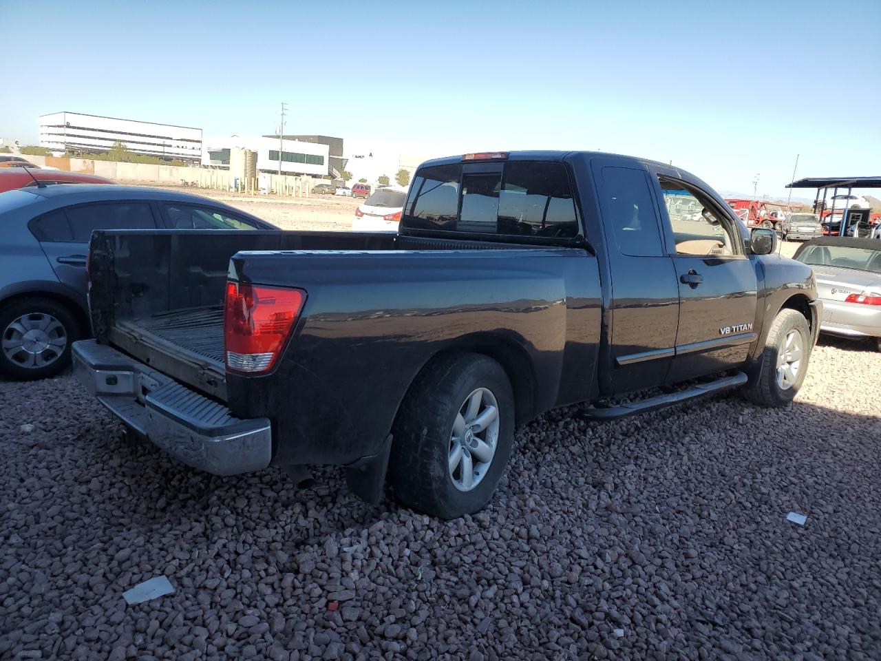 2014 Nissan Titan - Image 3