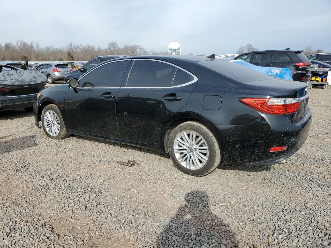 2013 Lexus ES - Image 2