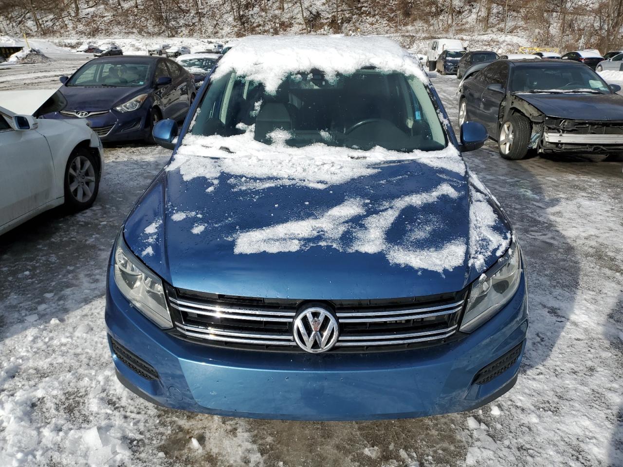 2017 Volkswagen Tiguan - Image 5