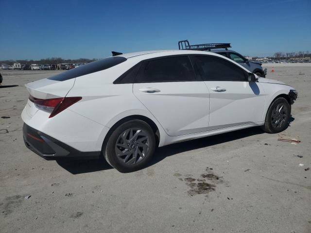  HYUNDAI ELANTRA 2024 Белы