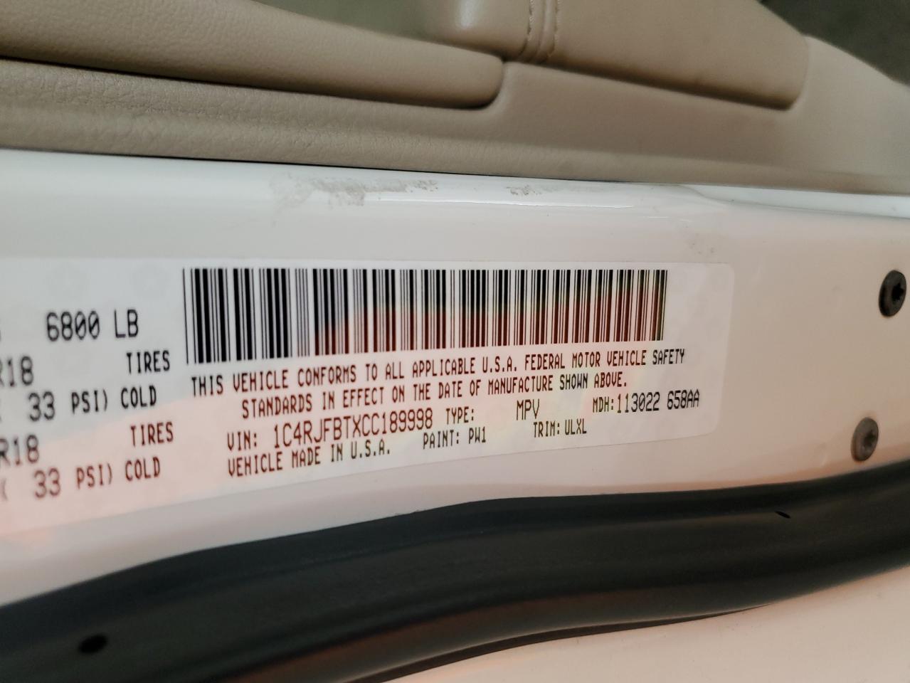 2012 Jeep Grand Cherokee - Image 15