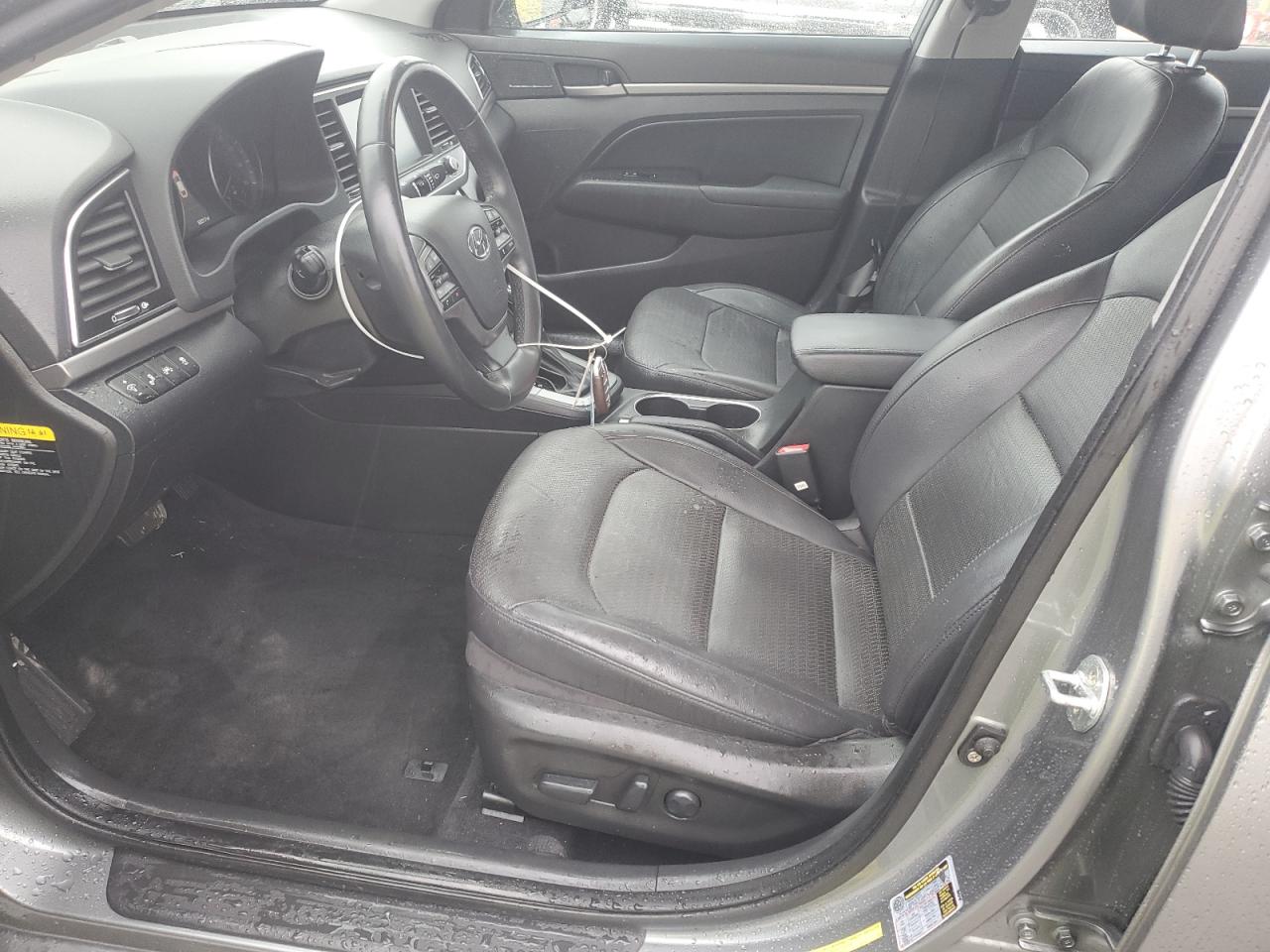 2017 Hyundai Elantra - Image 7