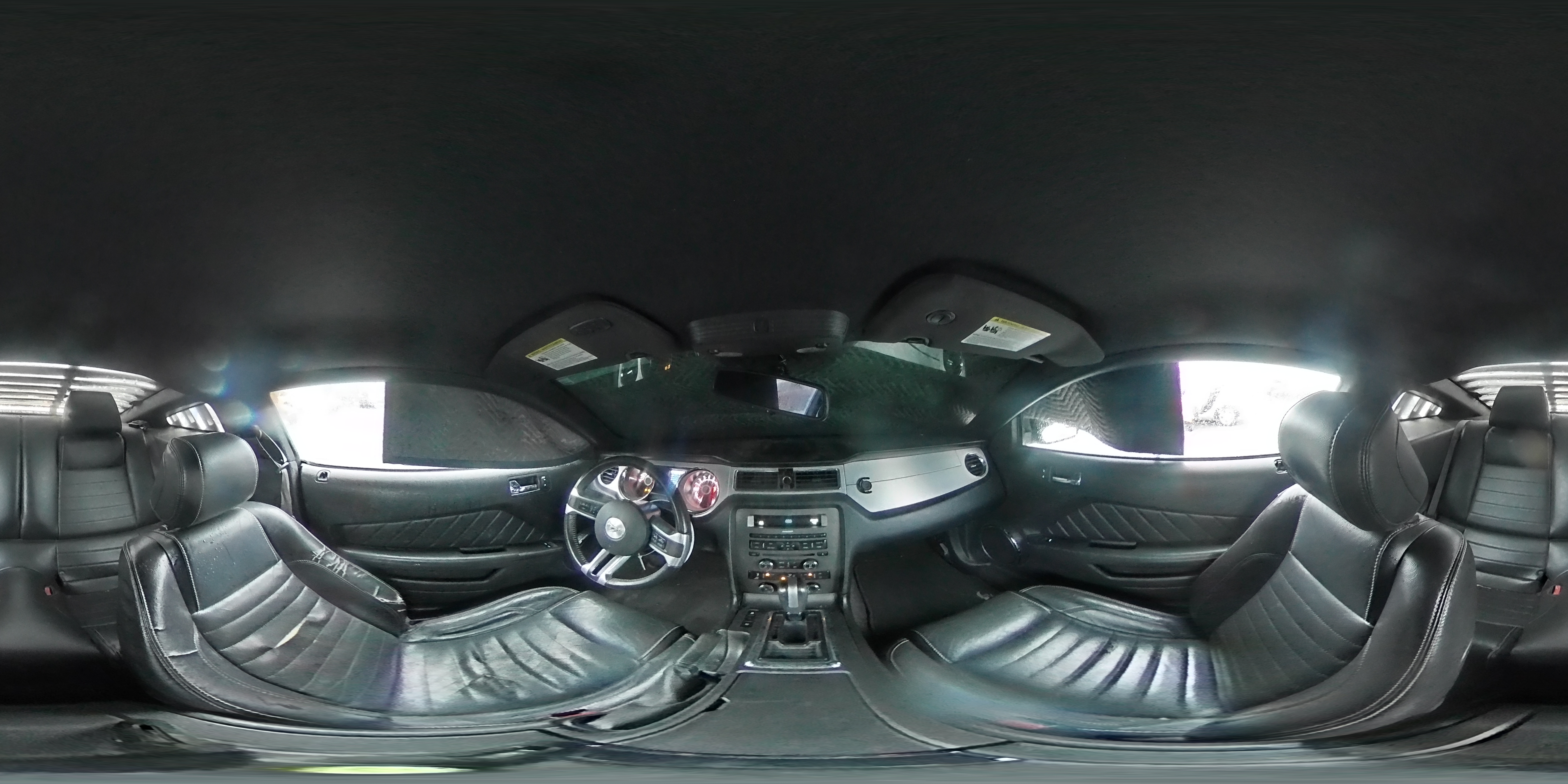 2013 Ford Mustang - Image 13