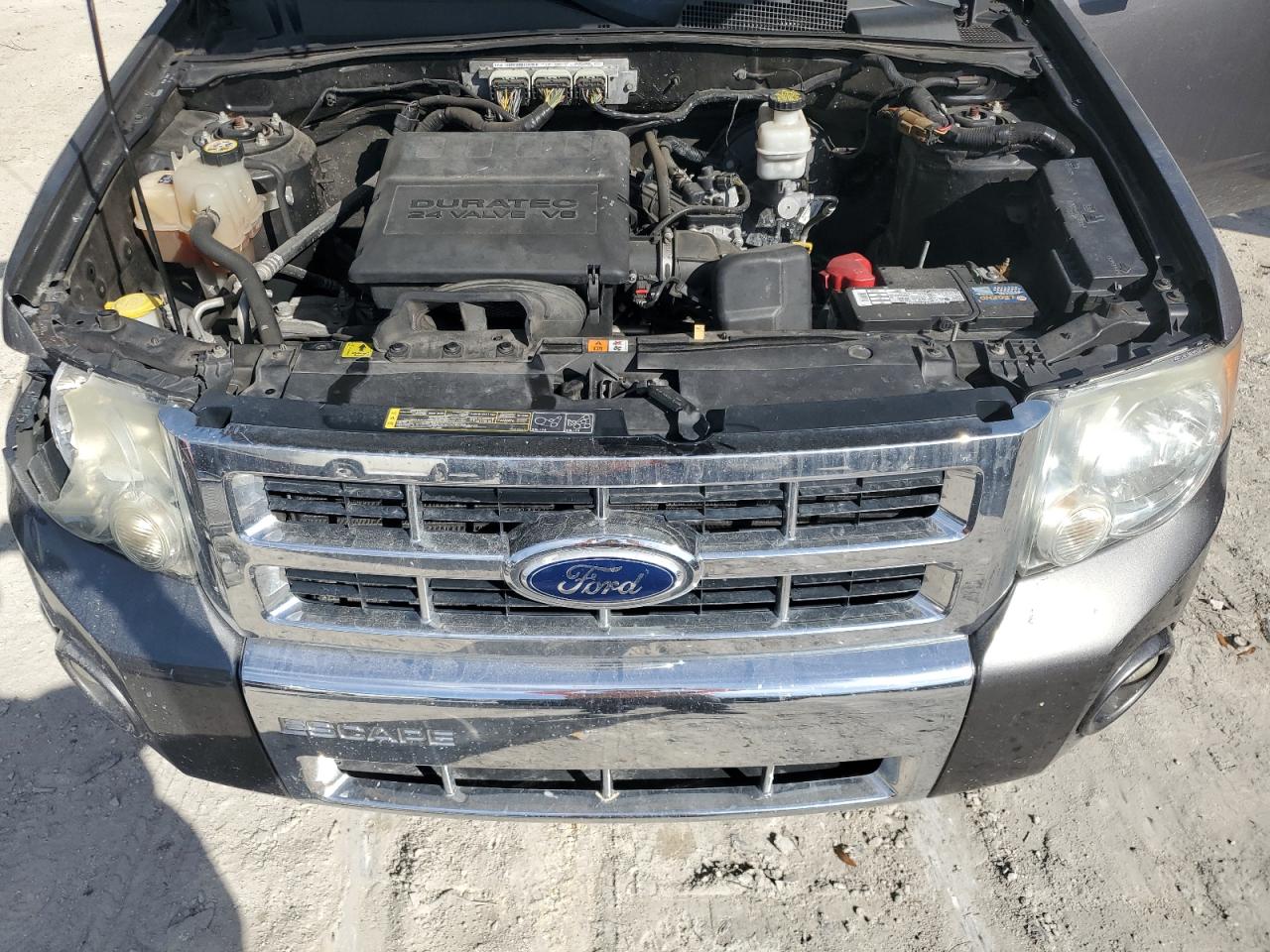 2011 Ford Escape - Image 11