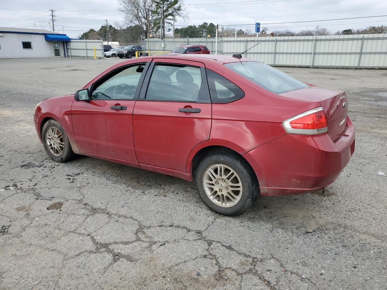 2010 Ford Focus - Image 2