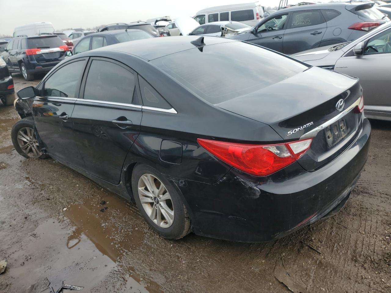 2011 Hyundai Sonata - Image 2