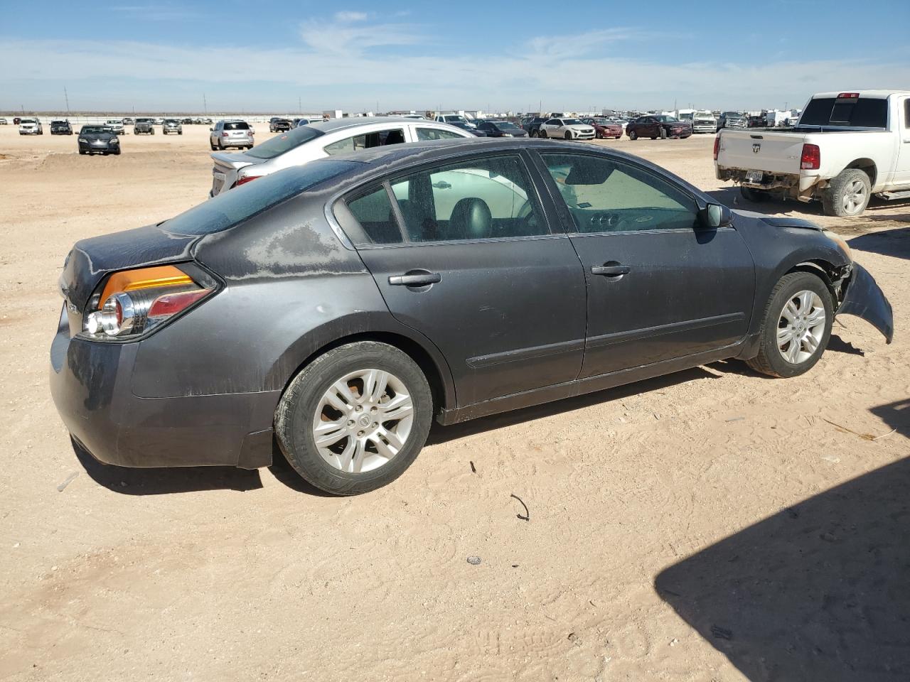 2010 Nissan Altima - Image 3