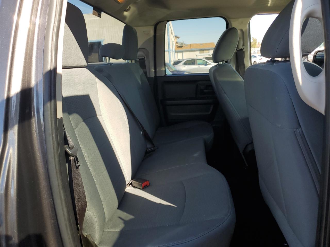 2015 RAM 1500 - Image 11