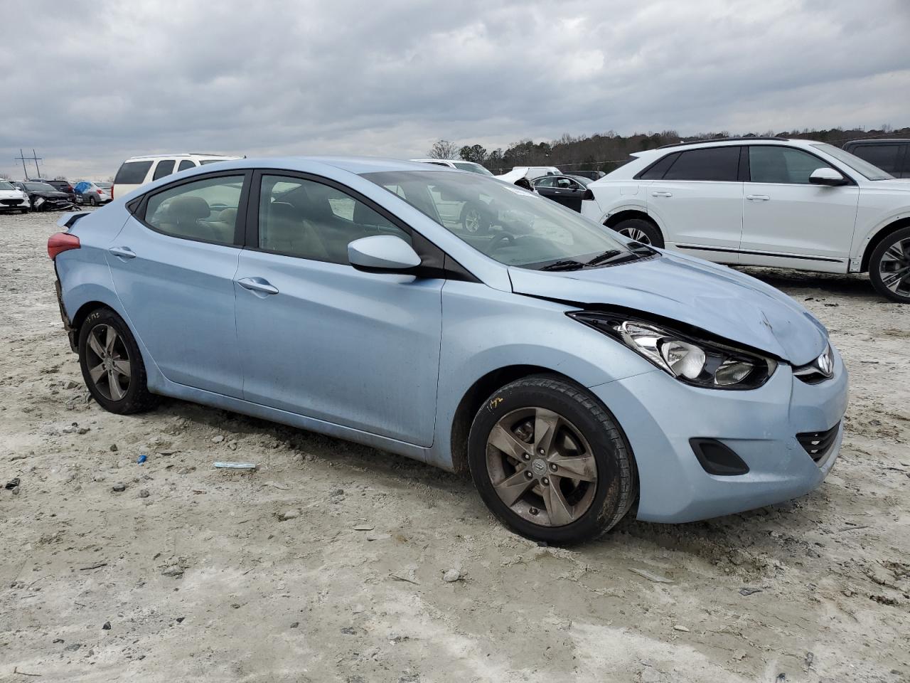 2011 Hyundai Elantra - Image 4
