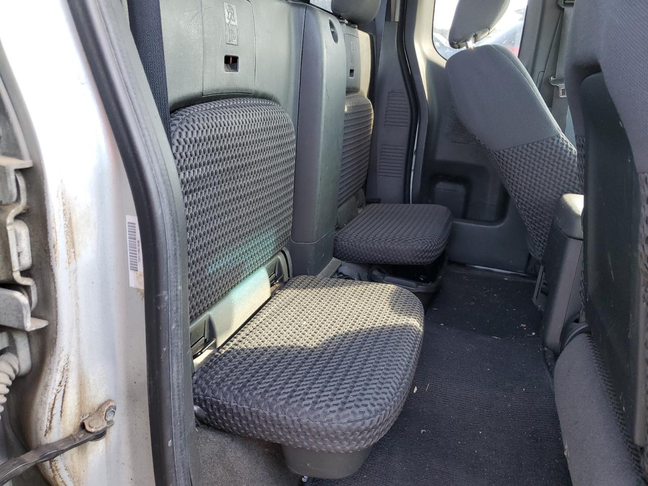 2013 Nissan Navara (Frontier) - Image 10