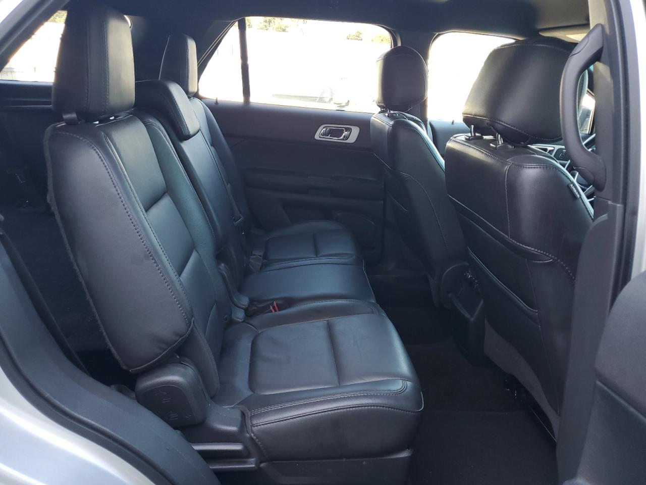 2014 Ford Explorer - Image 11