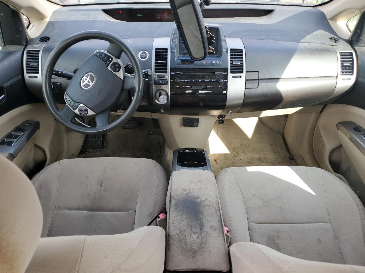 2004 Toyota Prius - Image 8