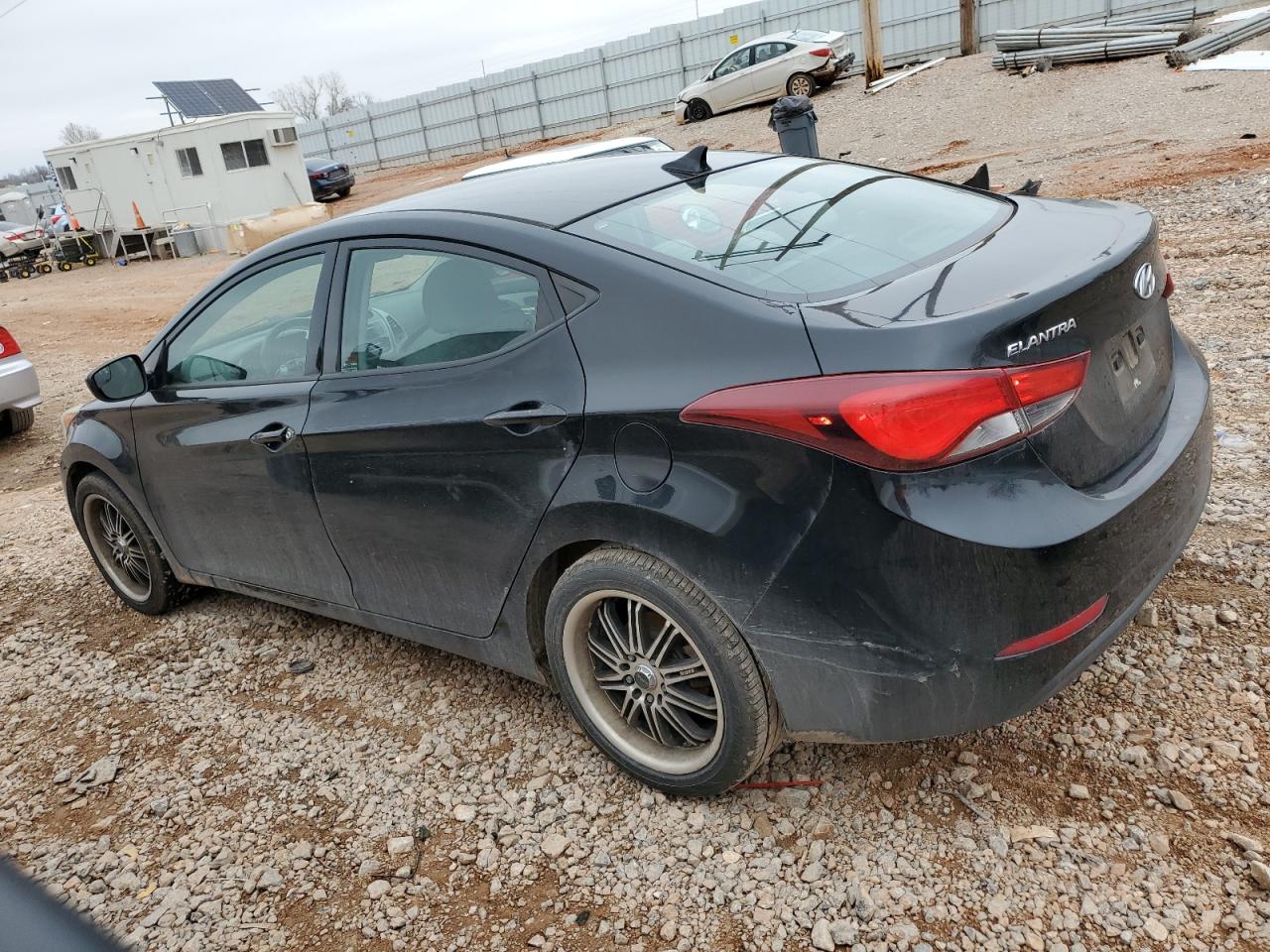 2015 Hyundai Elantra - Image 2