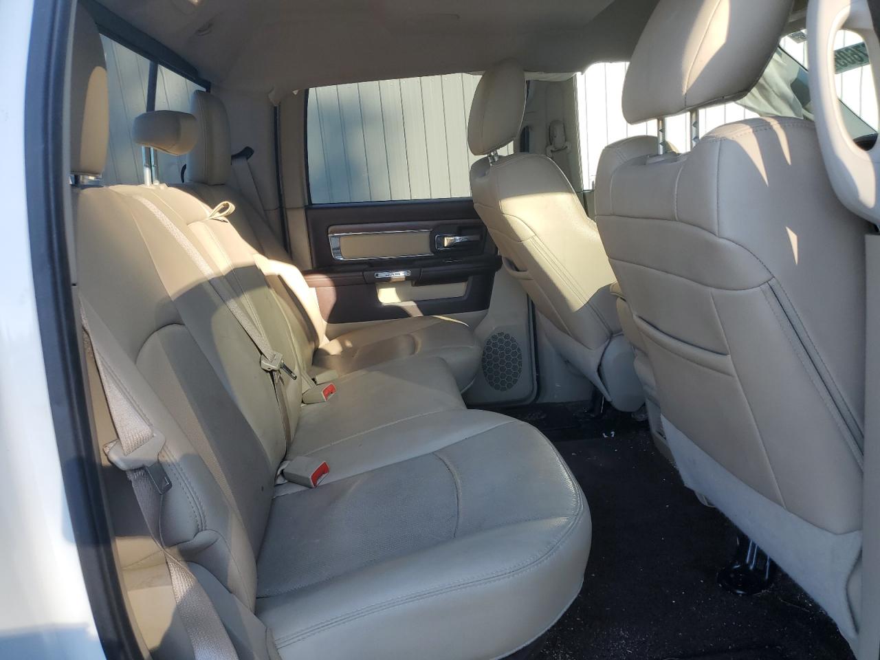 2016 RAM 1500 - Image 10