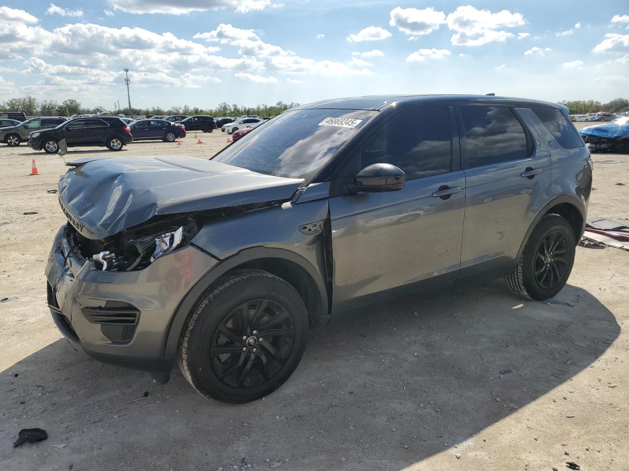 2018 Land Rover Discovery - Image 1