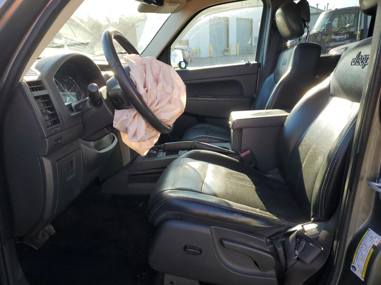 2012 Jeep Liberty (North America) - Image 7