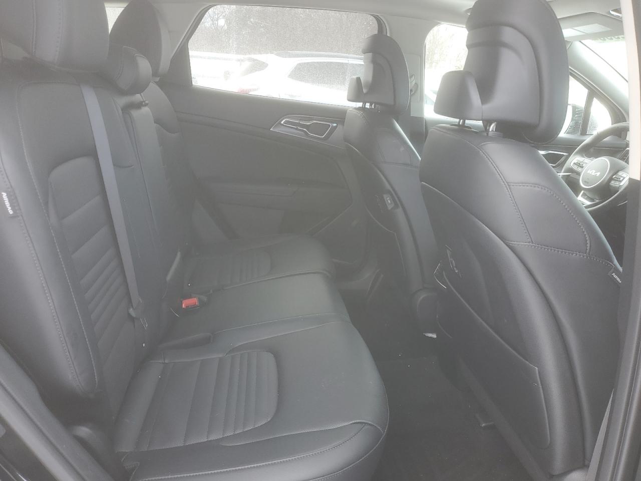 2024 Kia Sportage - Image 11