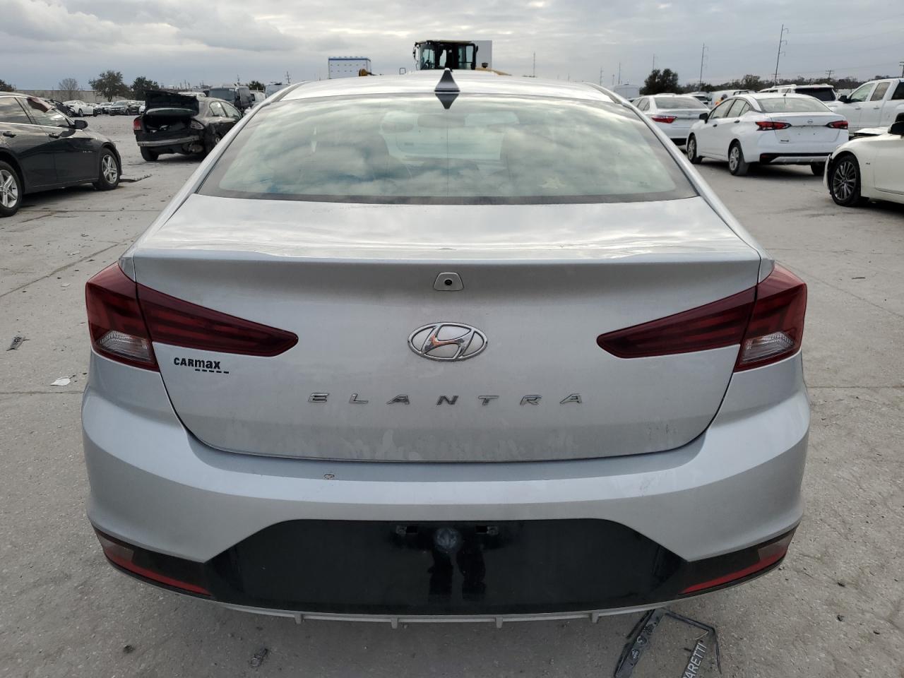 2019 Hyundai Elantra - Image 6