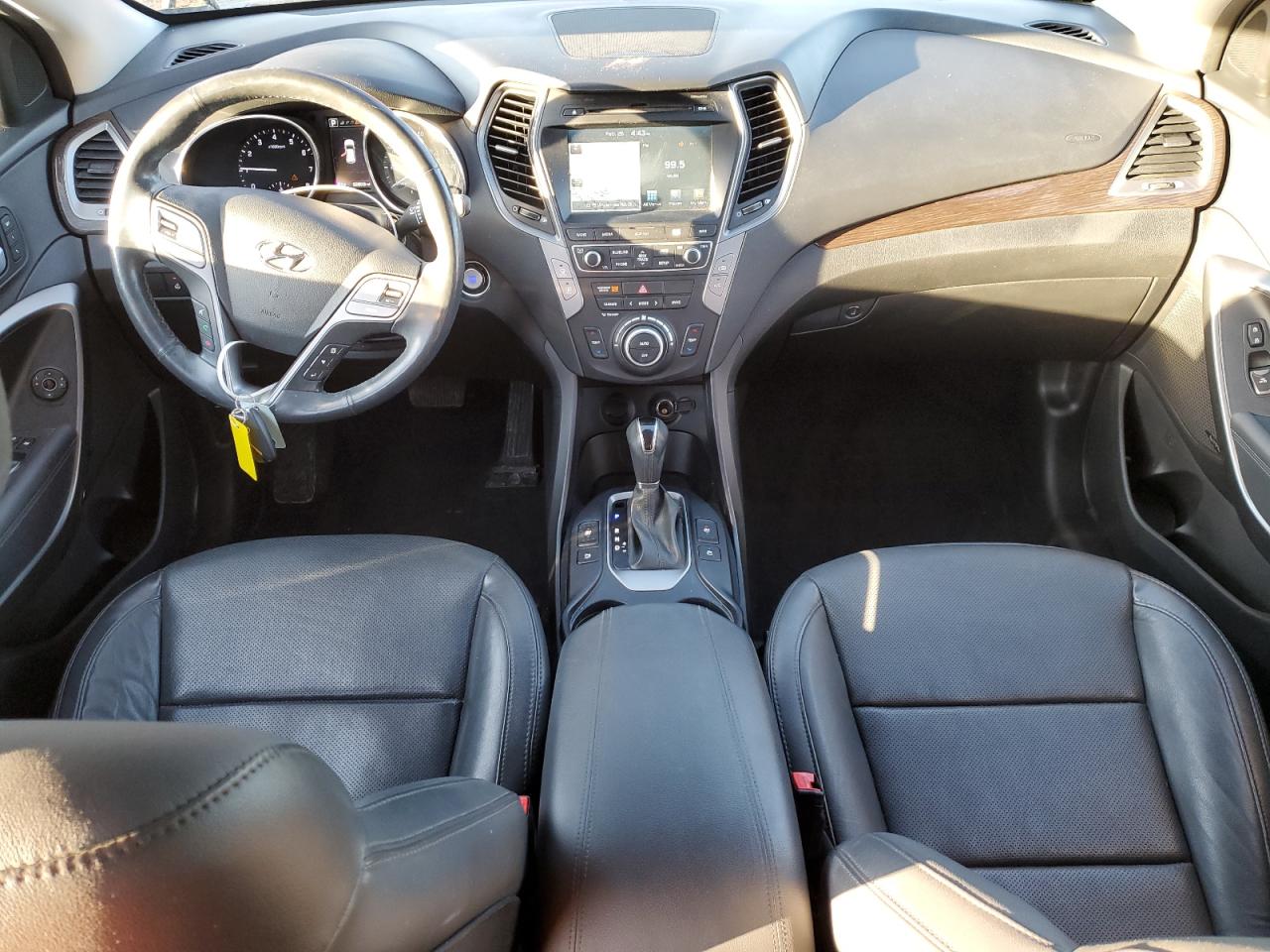 2017 Hyundai Santa Fe - Image 8