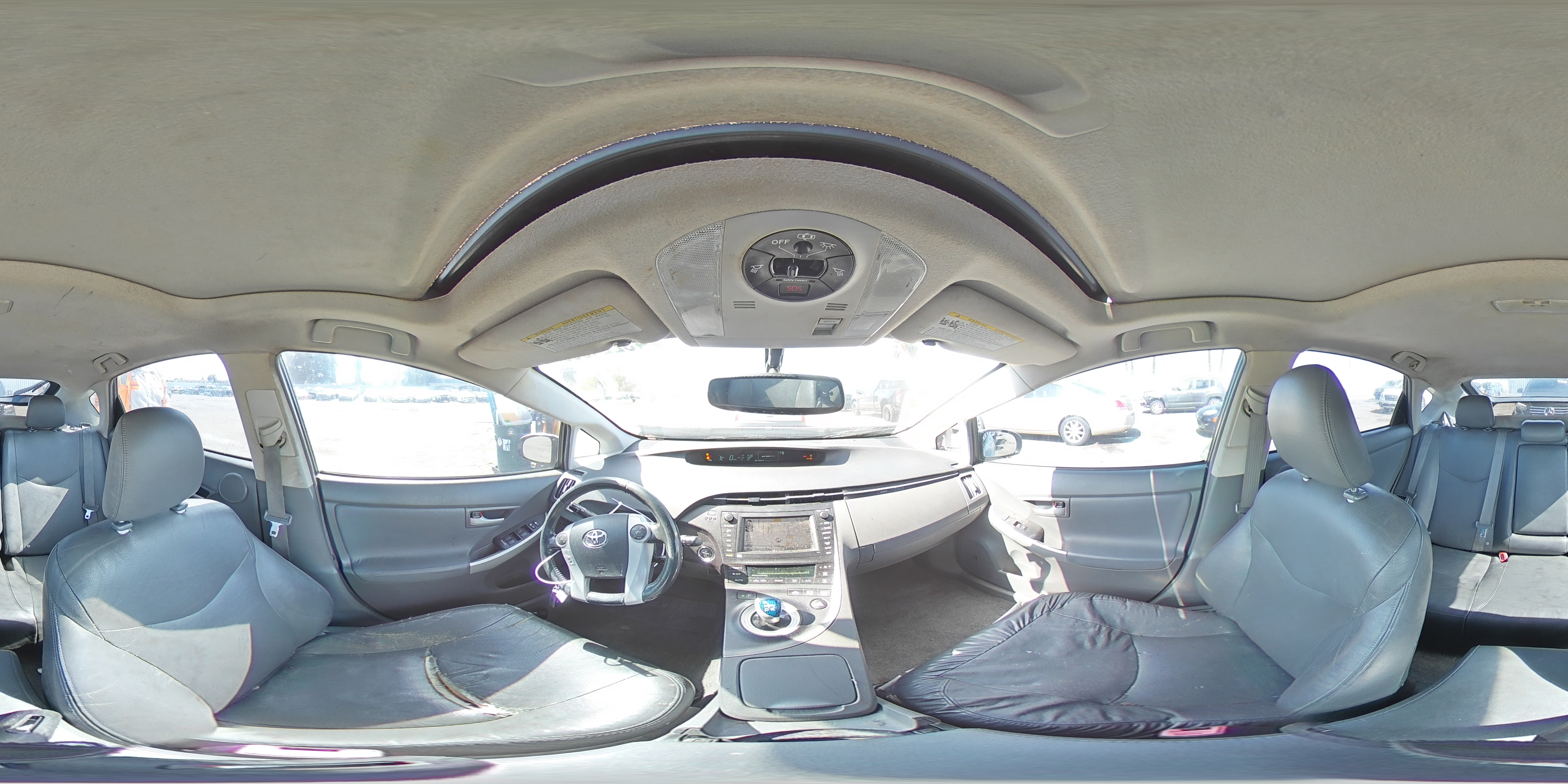 2010 Toyota Prius - Image 12