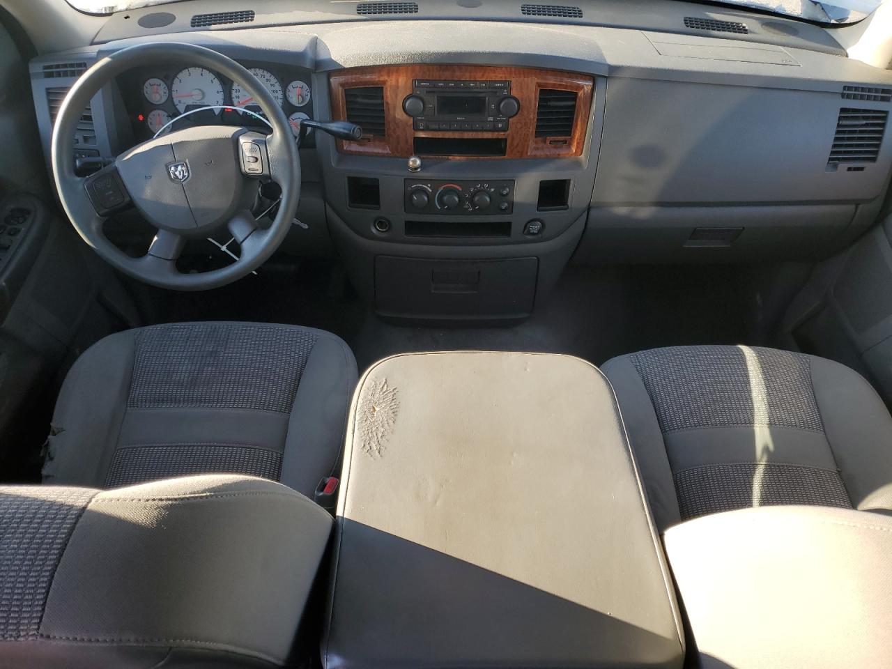 2006 Dodge RAM - Image 8