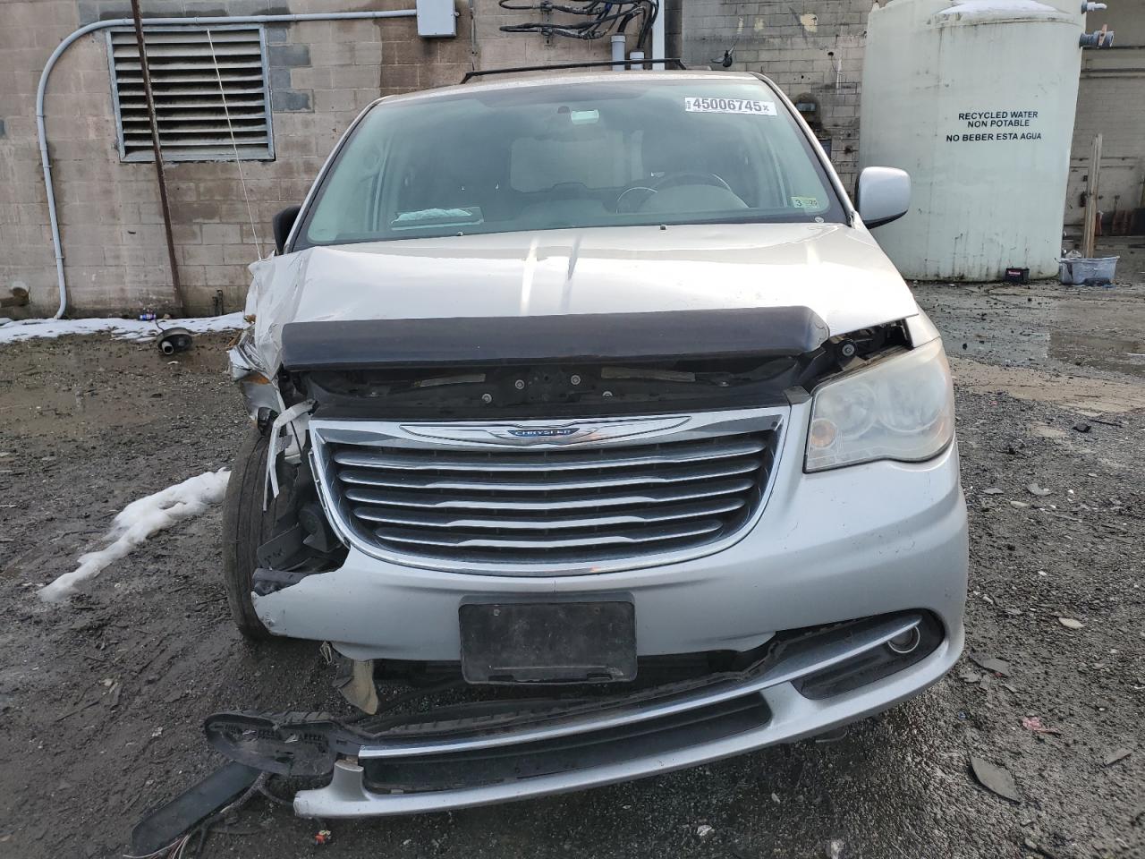 2012 Chrysler Town & Country - Image 5