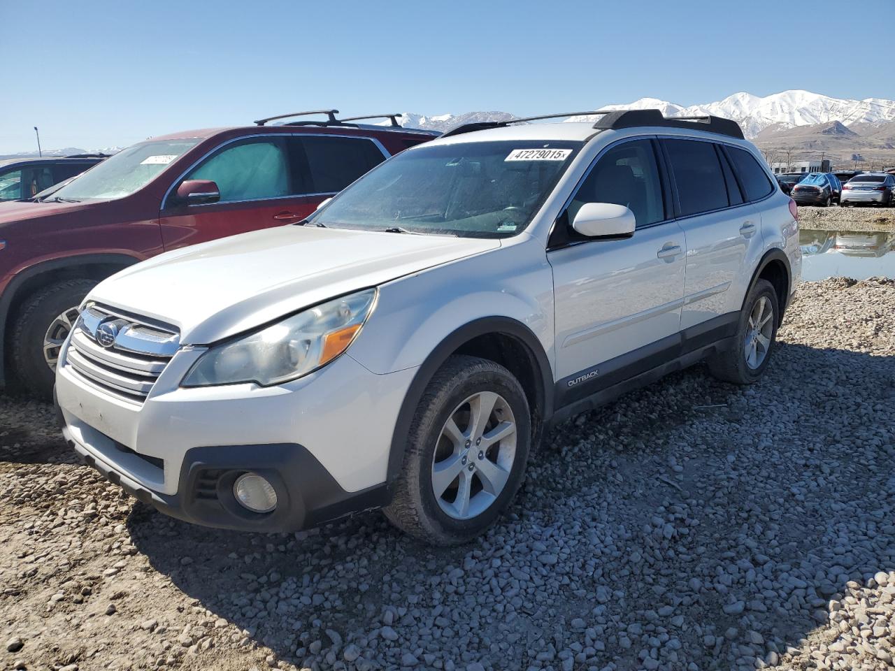 2014 Subaru Outback - Image 1