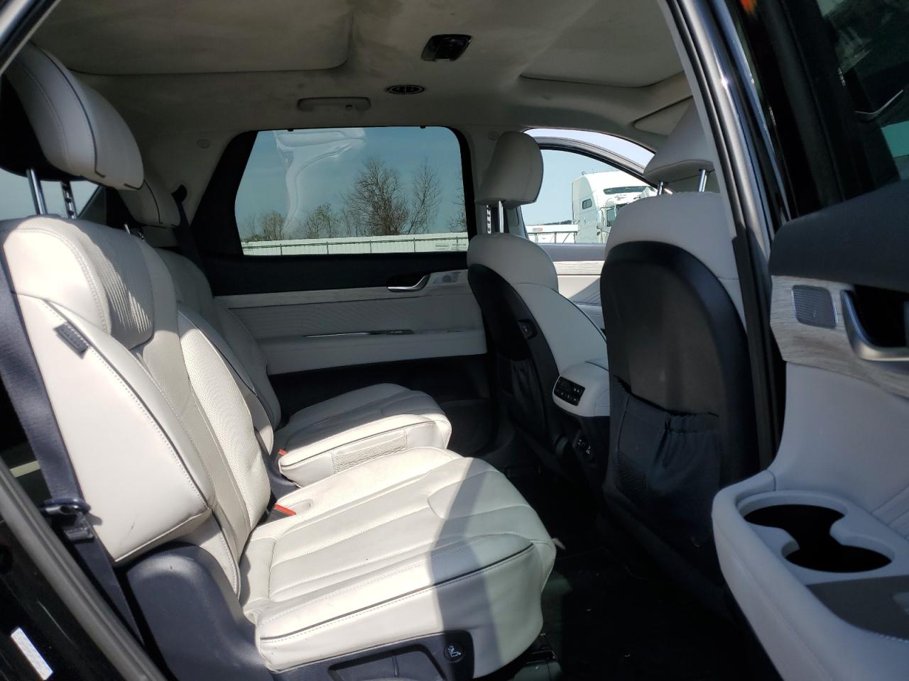 2024 Hyundai Palisade - Image 11