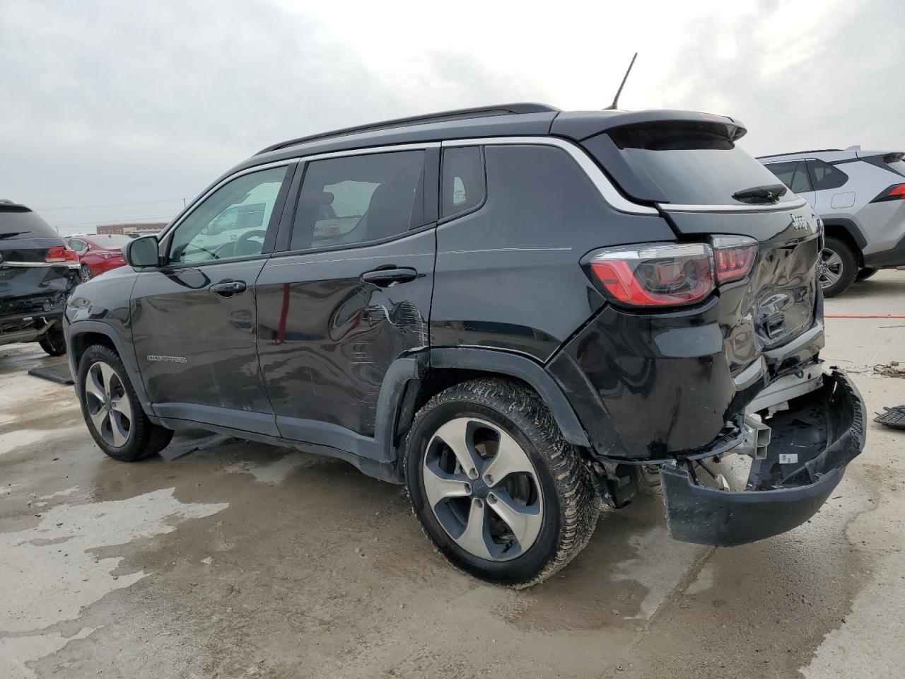 2017 Jeep Compass - Image 2