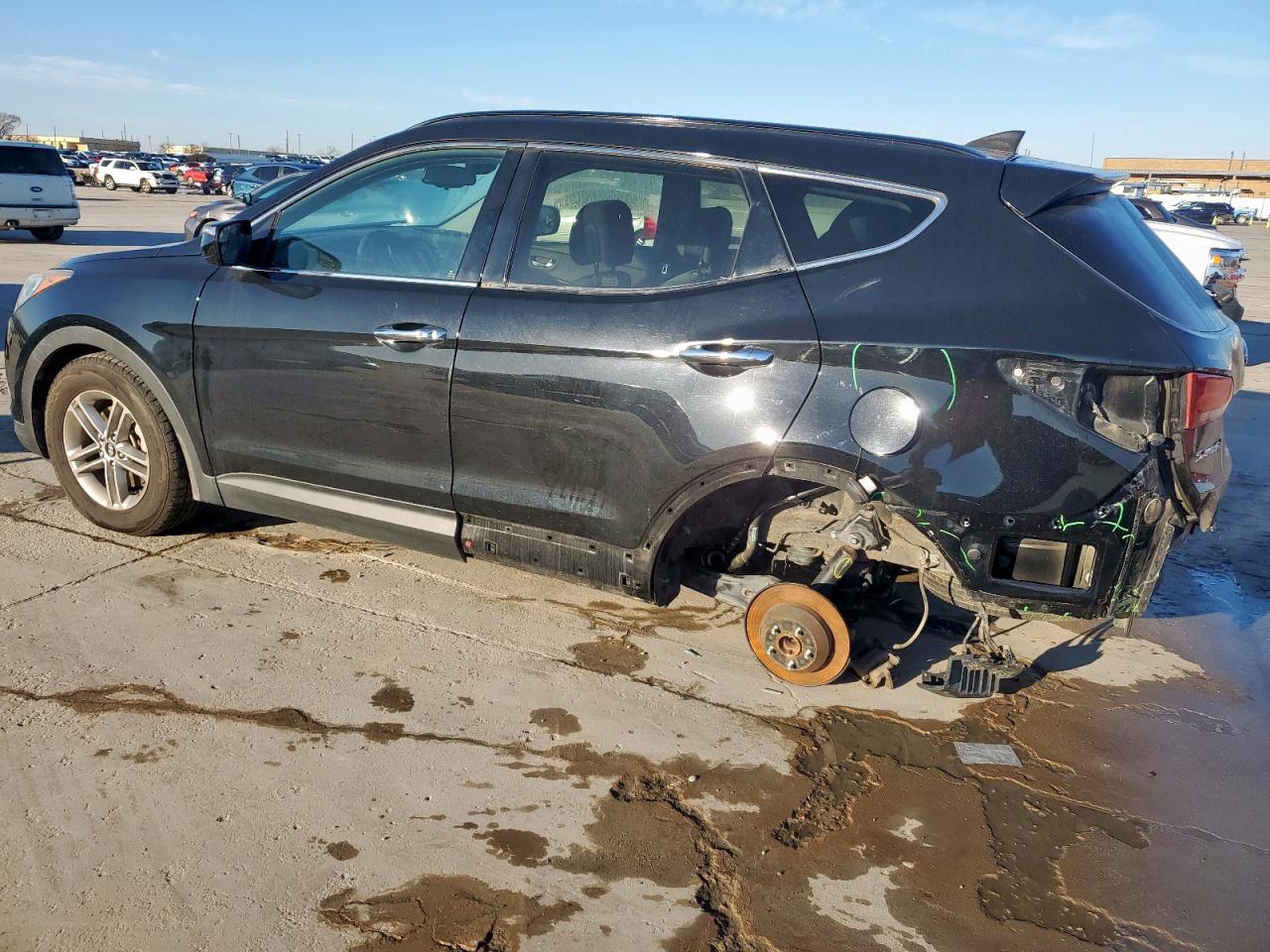 2018 Hyundai Santa Fe - Image 2