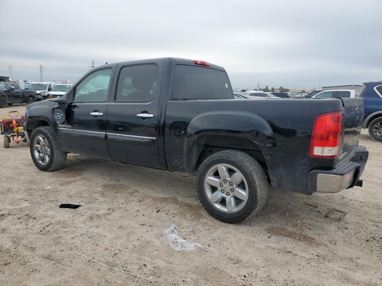 2012 GMC Sierra - Image 2