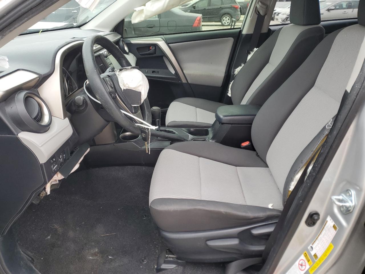 2015 Toyota RAV 4 - Image 7