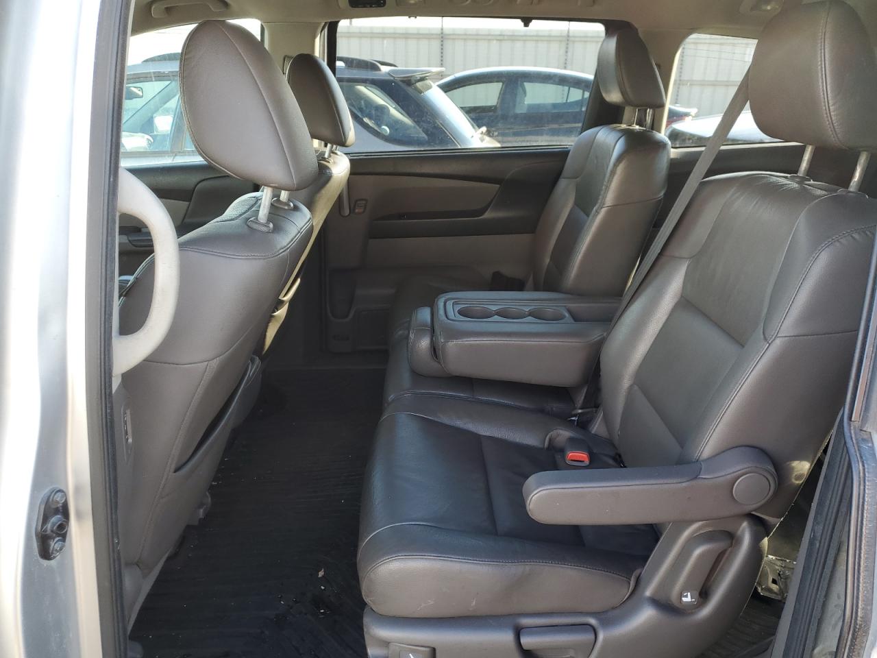 2012 Honda Odyssey - Image 10