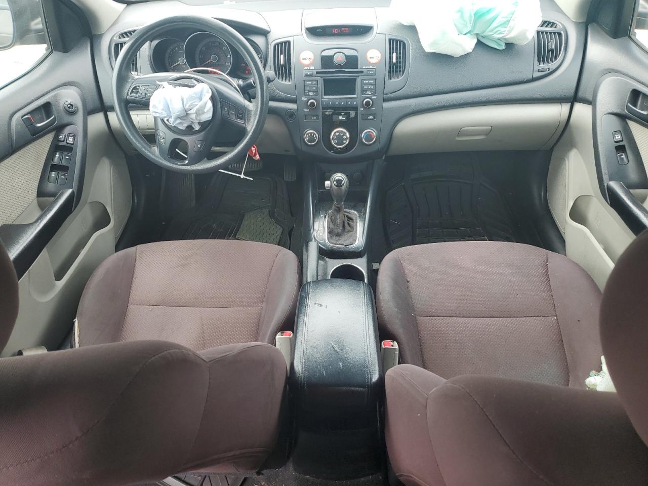 2011 Kia Forte - Image 8