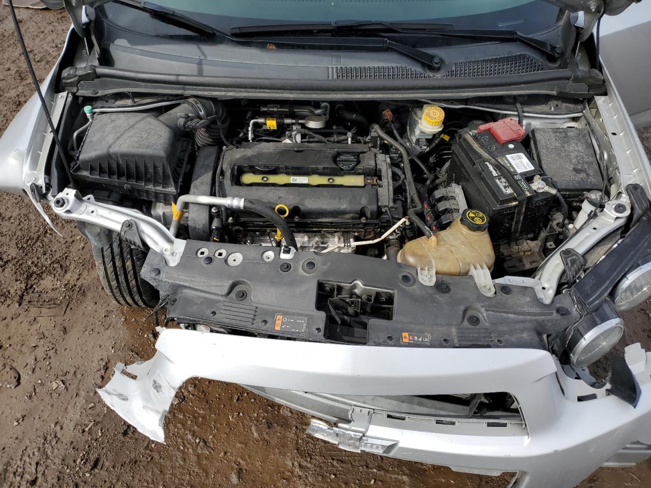 2014 Chevrolet Sonic - Image 13