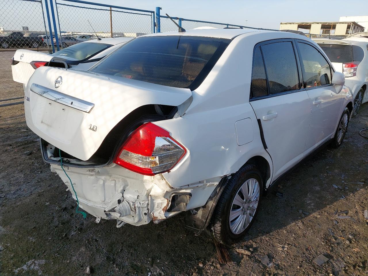 3N1BC1A61BK195209 - 2011 Nissan TIIDA - #46967705
