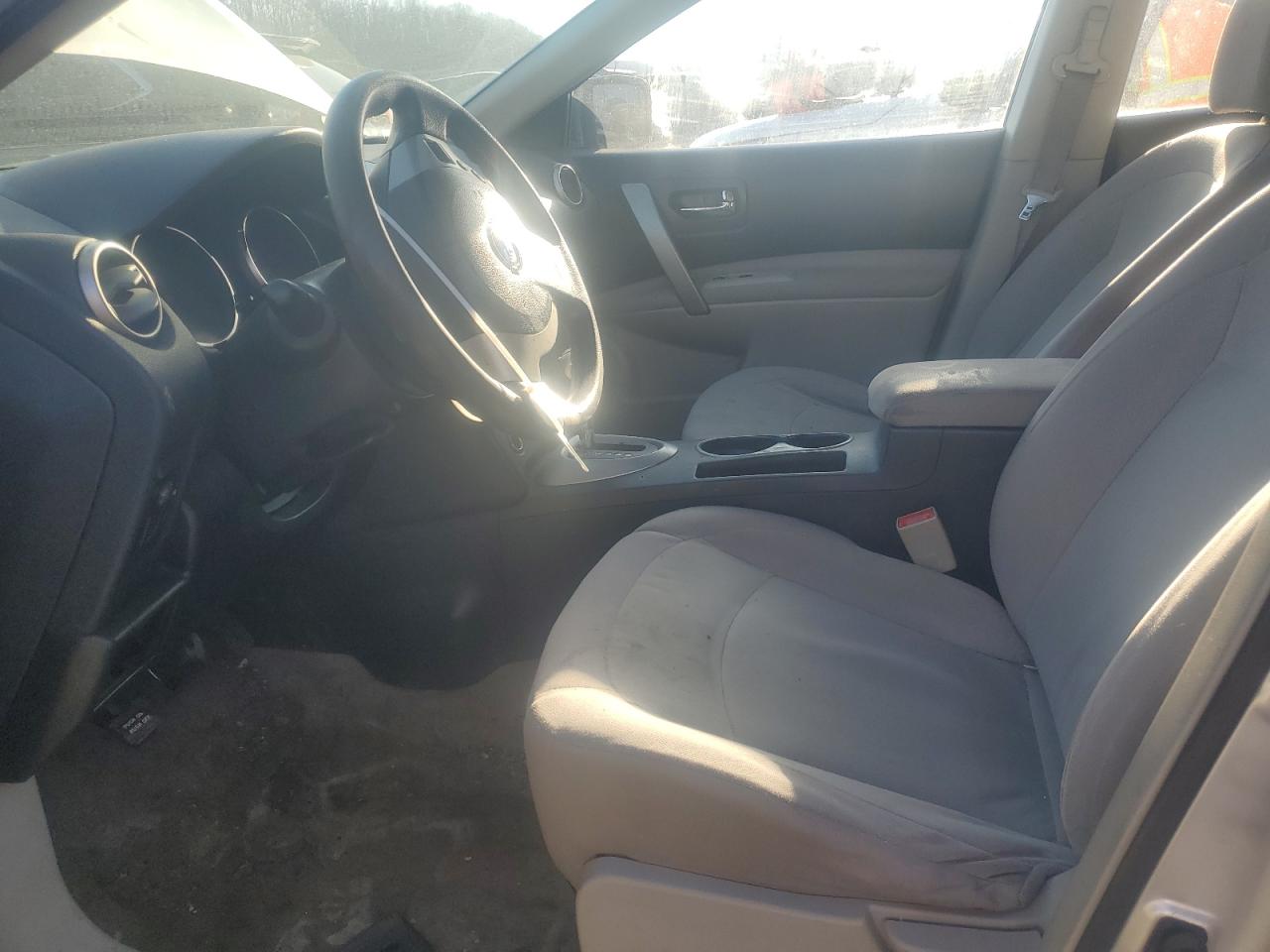 2010 Nissan Rogue - Image 7