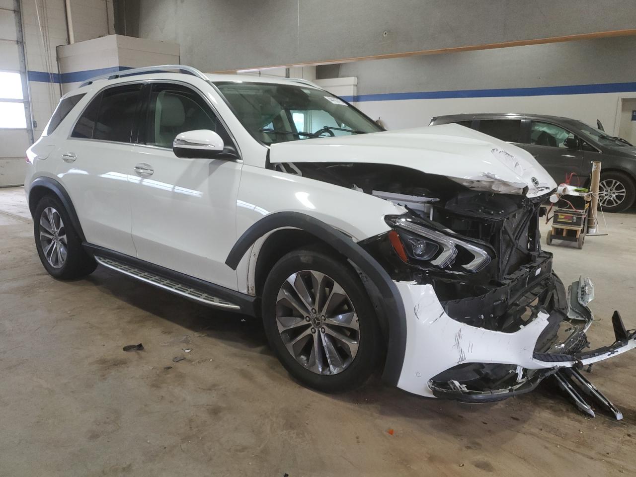 2021 Mercedes-Benz GLE - Image 4