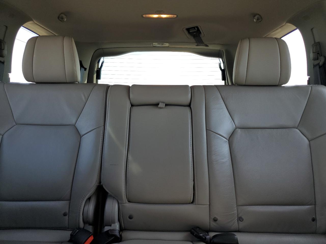 2015 Honda Pilot - Image 10