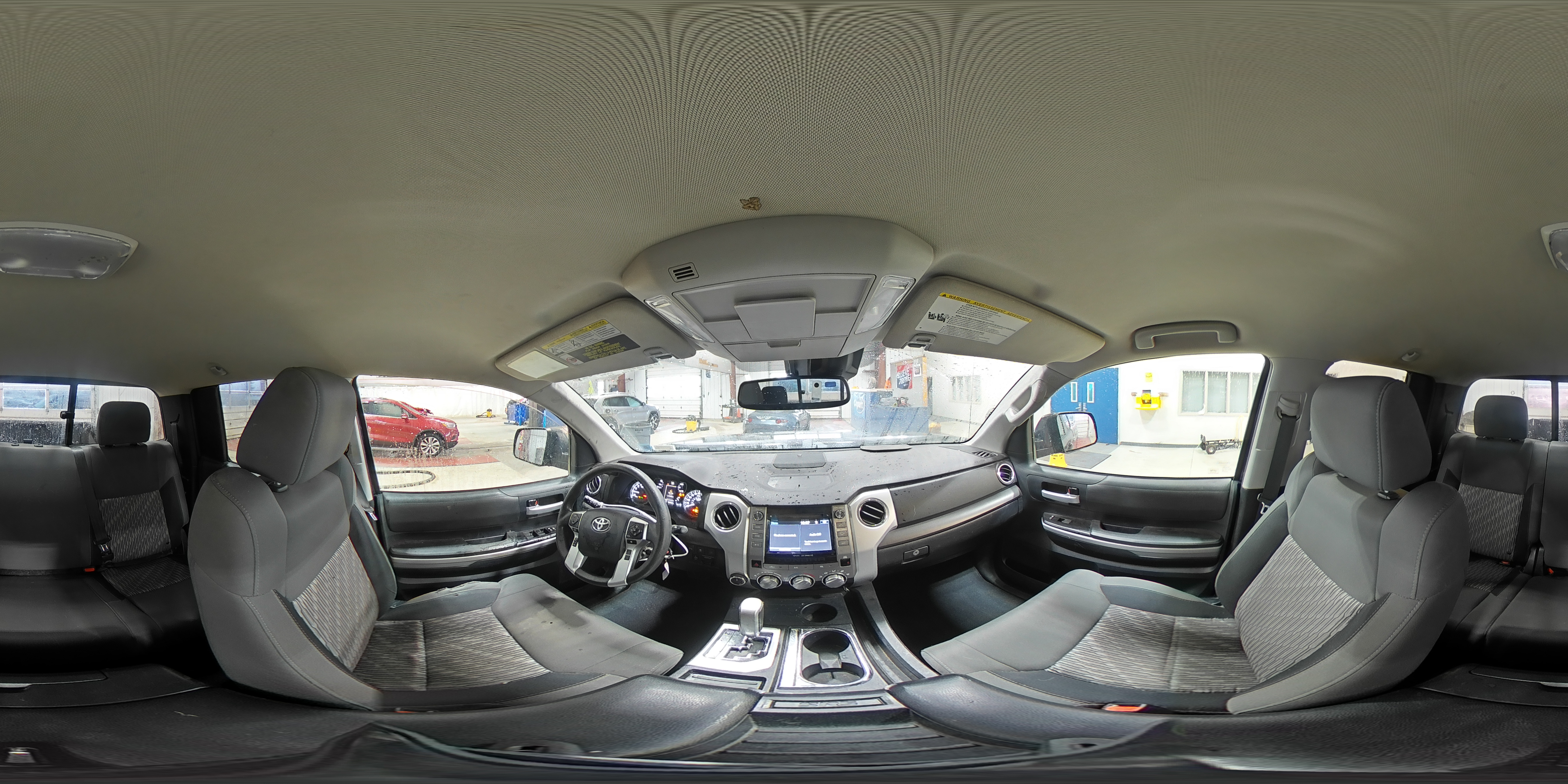 2018 Toyota Tundra - Image 14