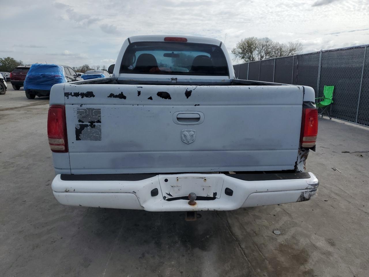 2004 Dodge Dakota - Image 6