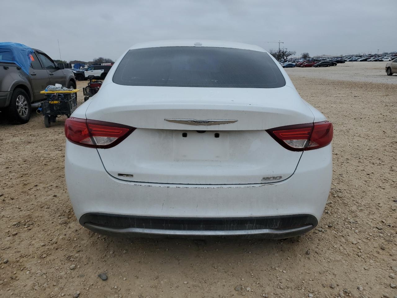2015 Chrysler 200 - Image 6