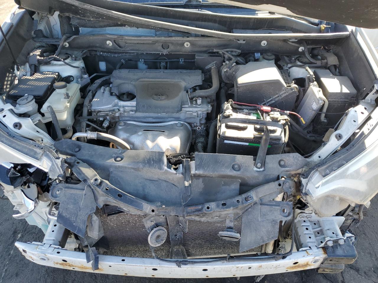 2017 Toyota RAV 4 - Image 12