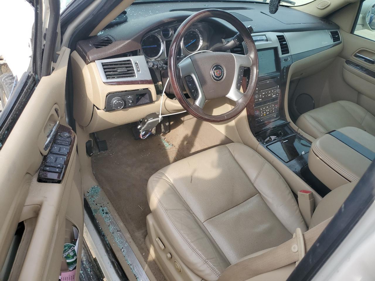 2010 Cadillac Escalade - Image 8