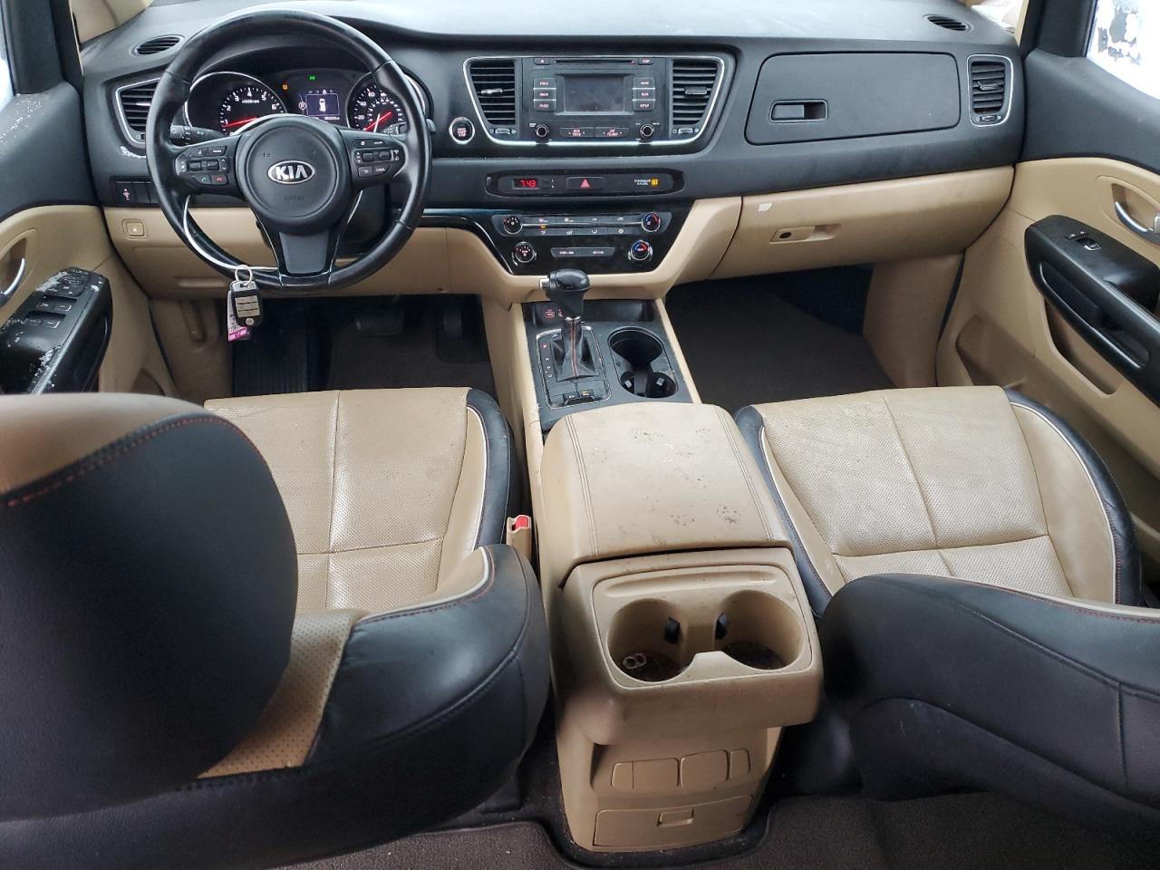 2016 Kia Sedona - Image 8