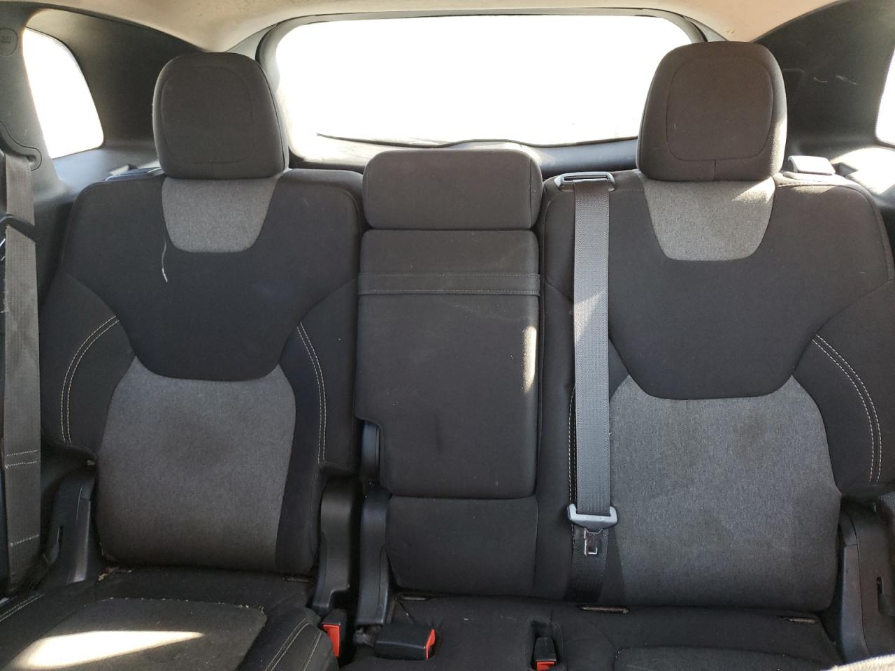 2014 Jeep Grand Cherokee - Image 10