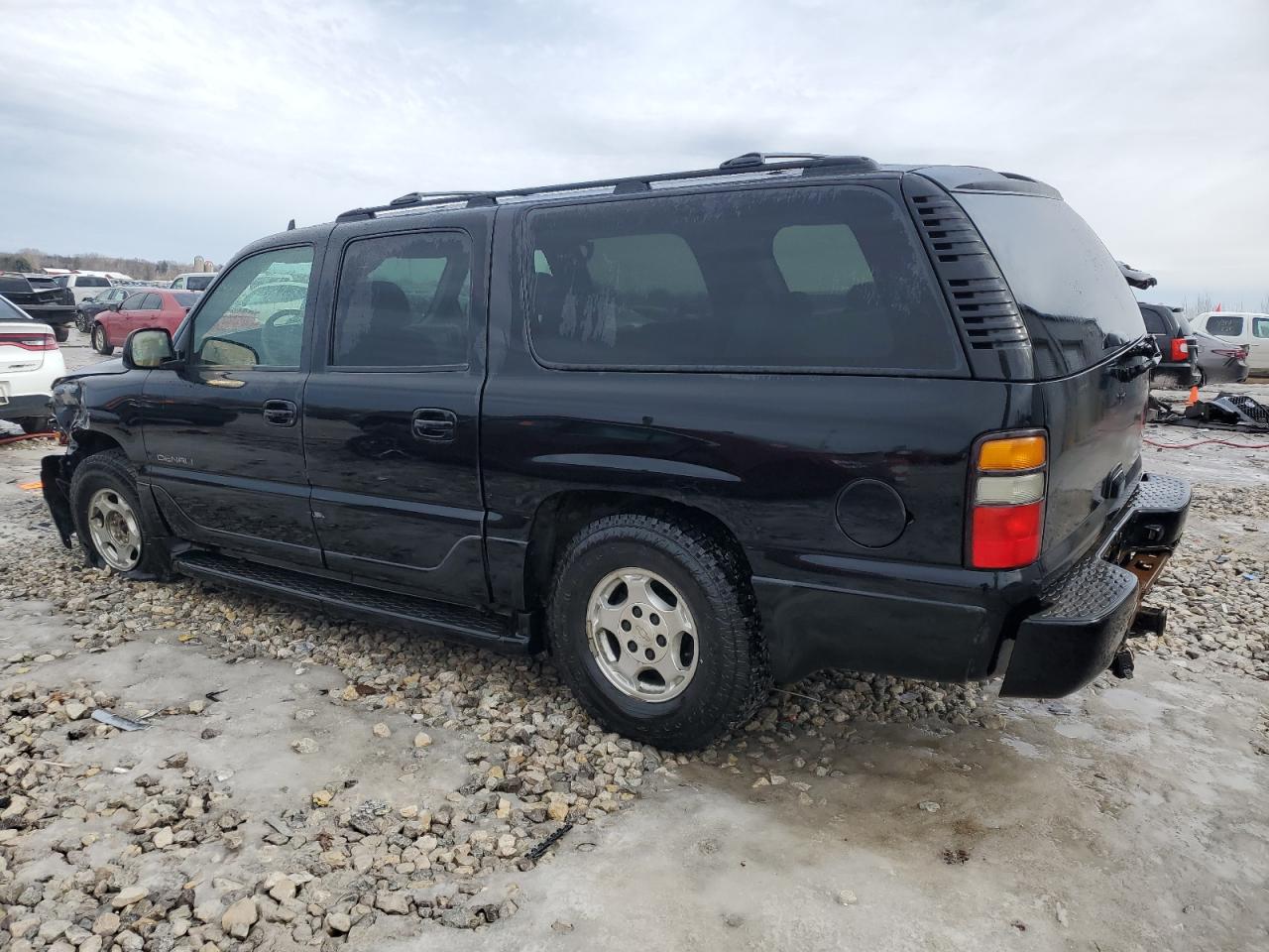 2006 GMC Yukon - Image 2