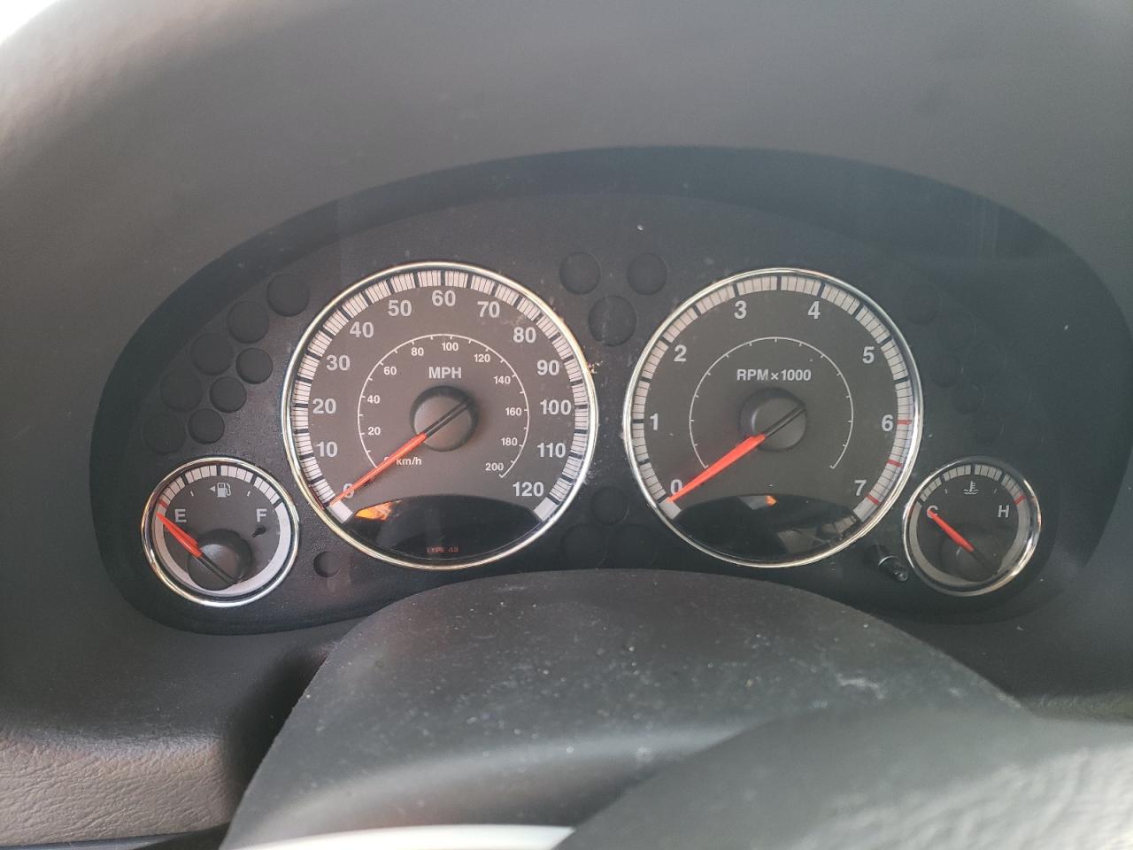 2005 Jeep Liberty (North America) - Image 9